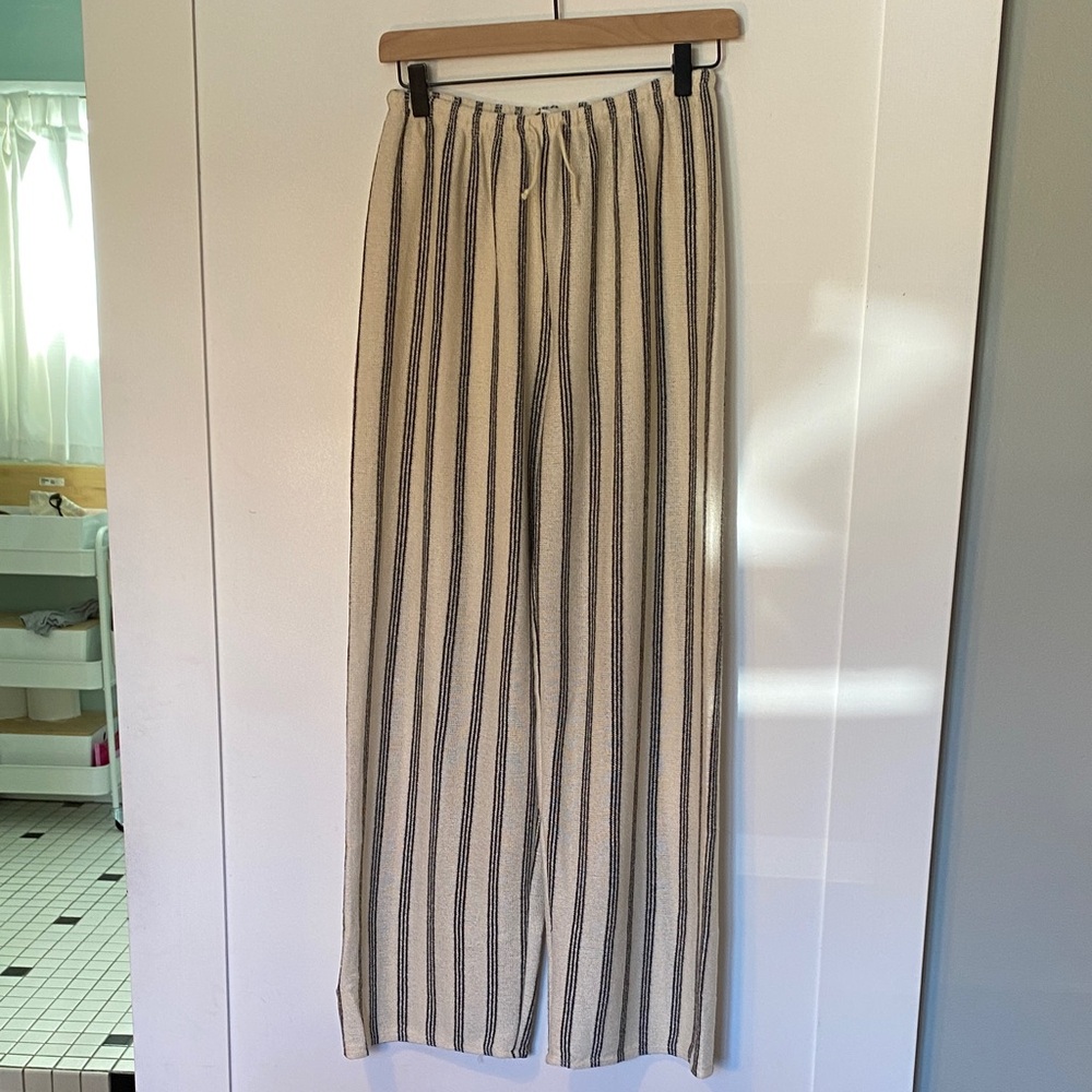 Zara Cream Wide-Leg Pants with Black Vertical Stripes